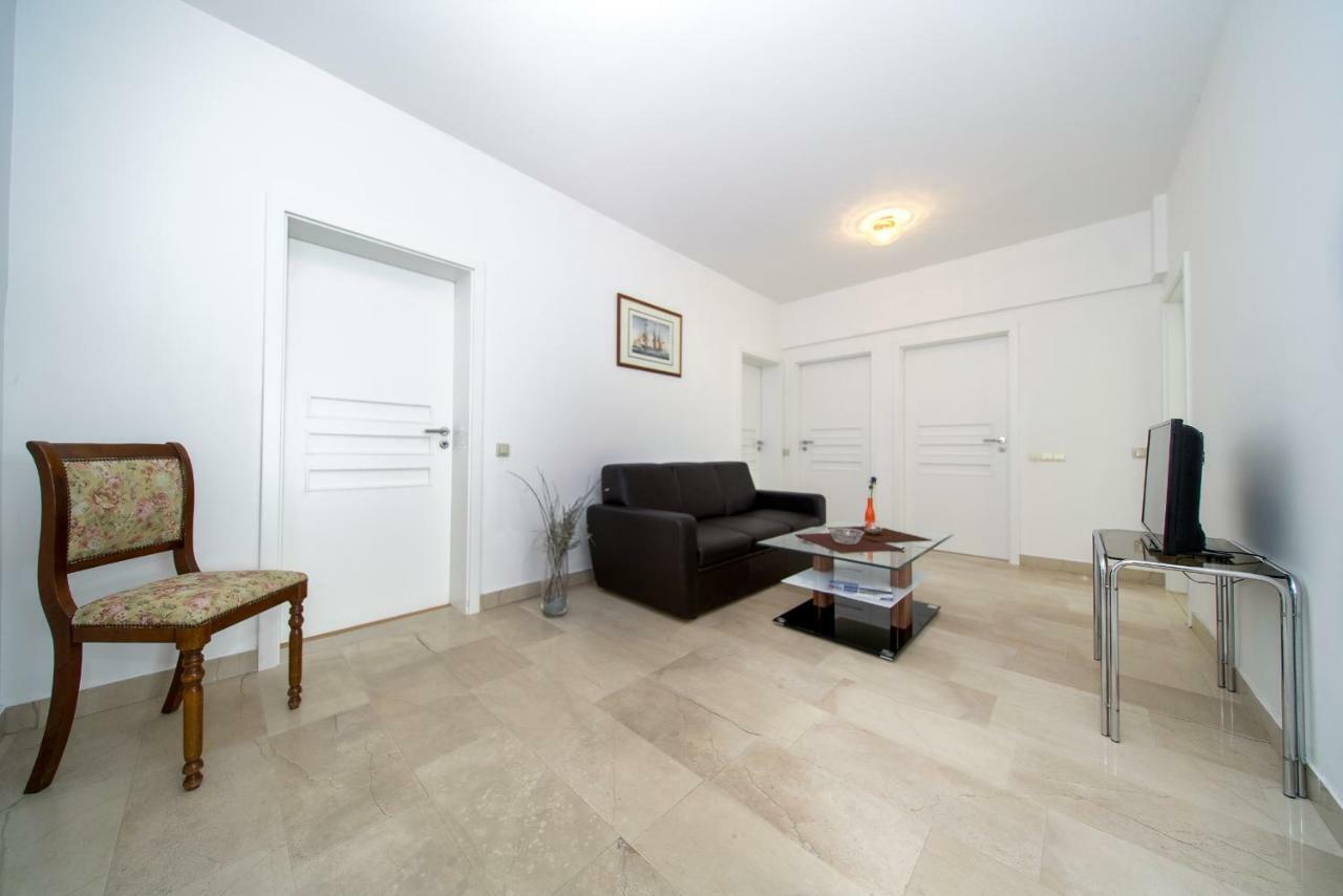 Apartments L&L دوغي رات المظهر الخارجي الصورة