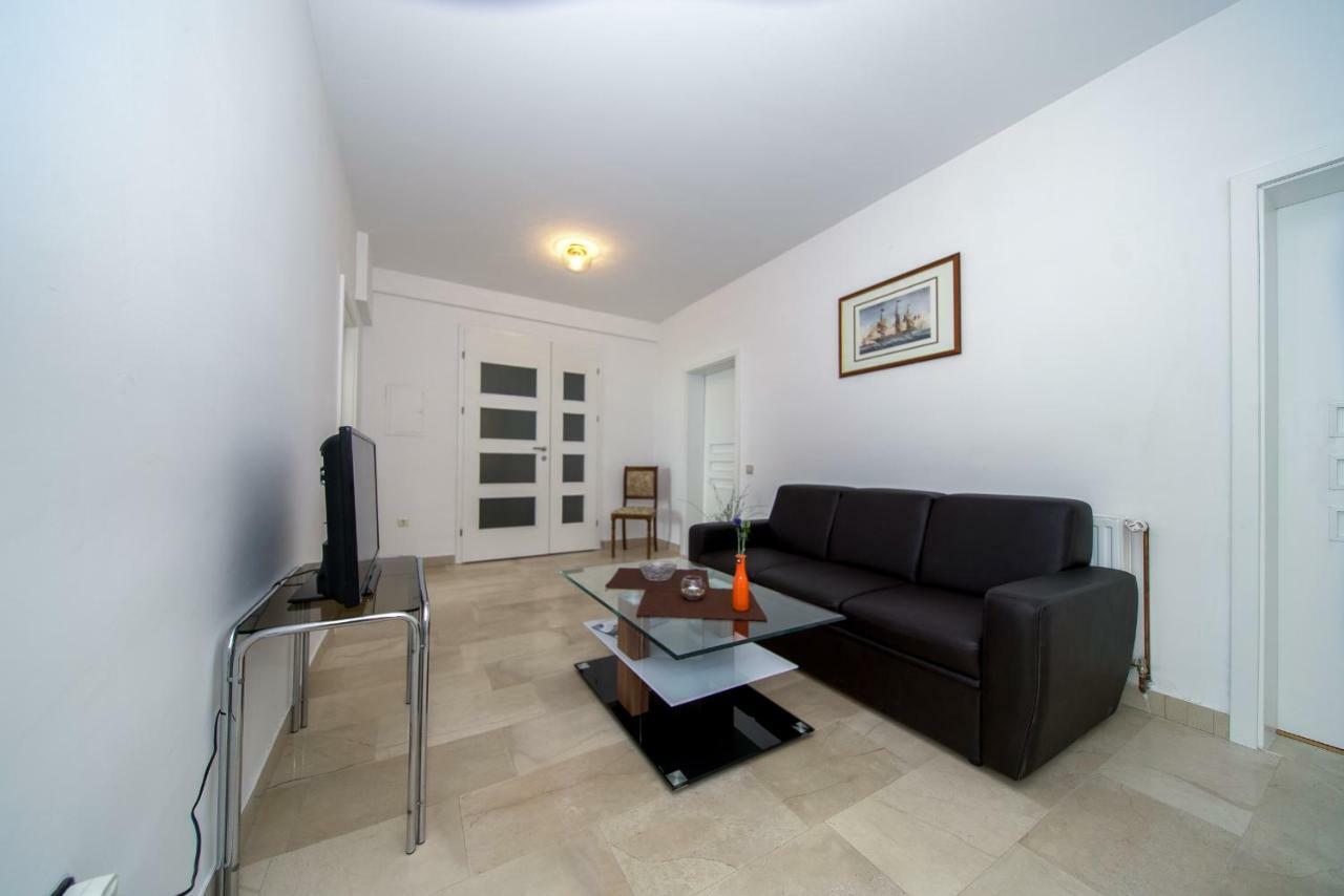 Apartments L&L دوغي رات المظهر الخارجي الصورة