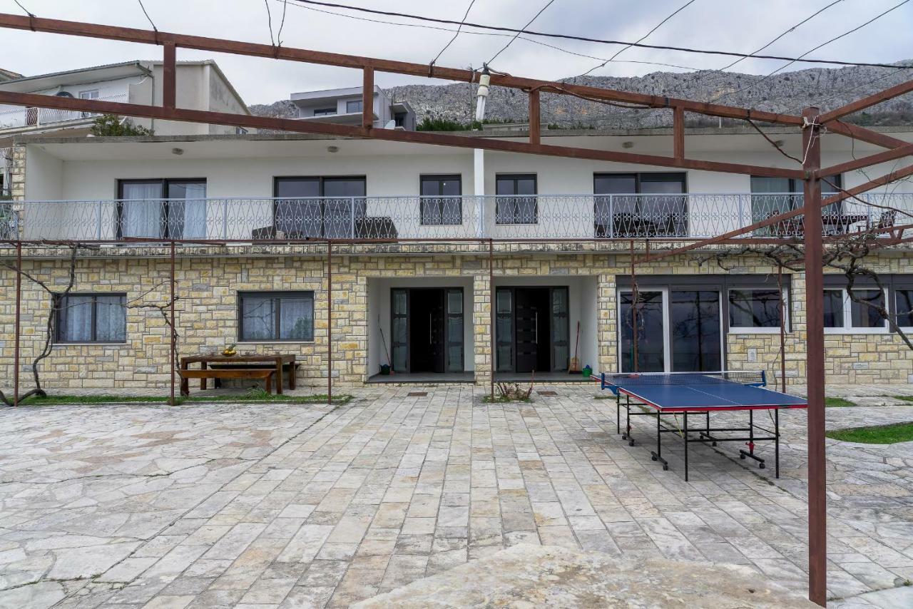Apartments L&L دوغي رات المظهر الخارجي الصورة